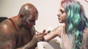 国产纹身师日常视频,国产纹身艺术背后的故事