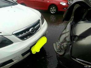 国产汽车爆炸视频,国产汽车爆炸事故惊心动魄瞬间